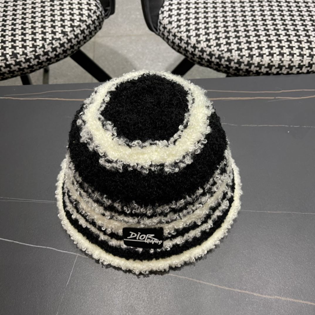 Christian Dior Caps